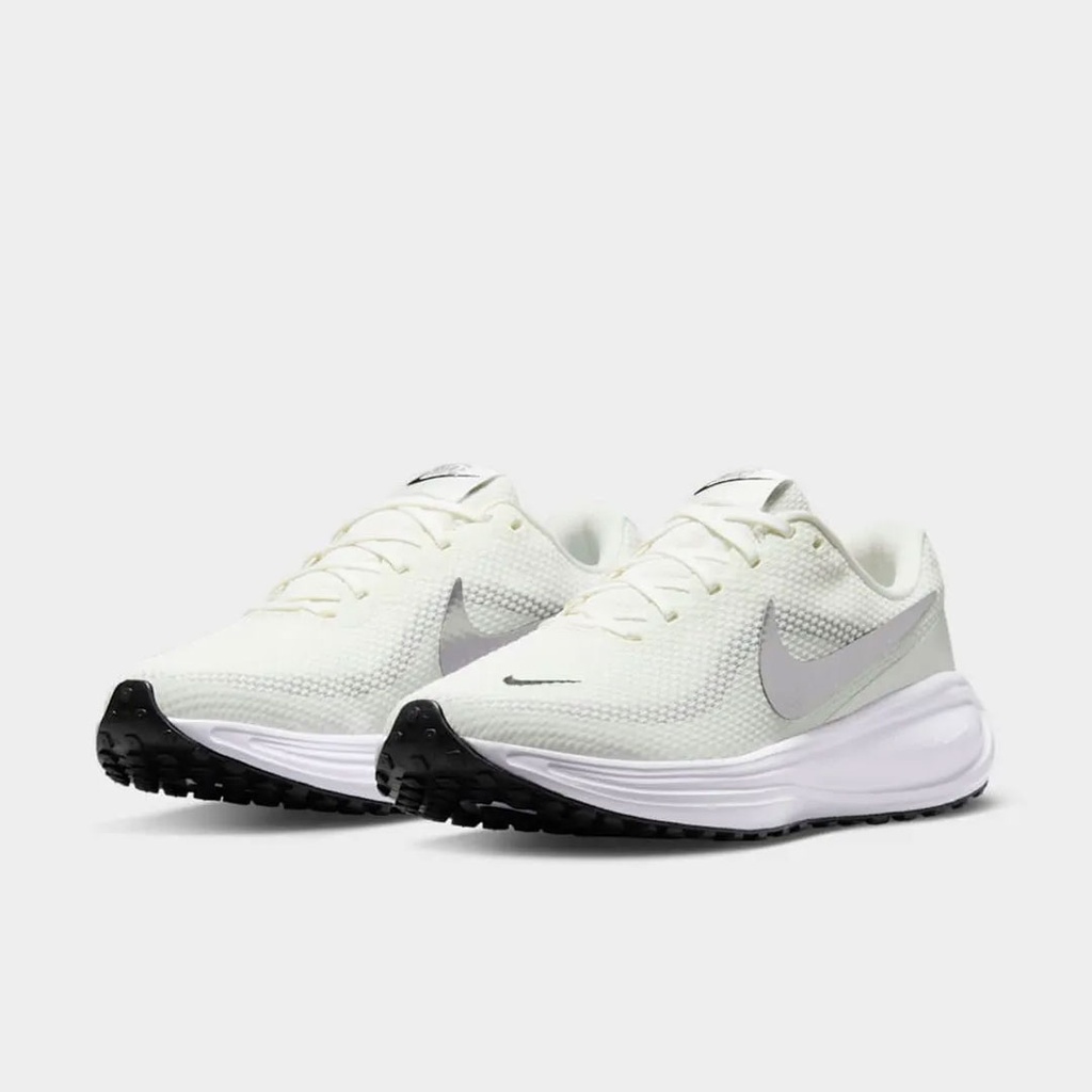 W NIKE REVOLUTION 8