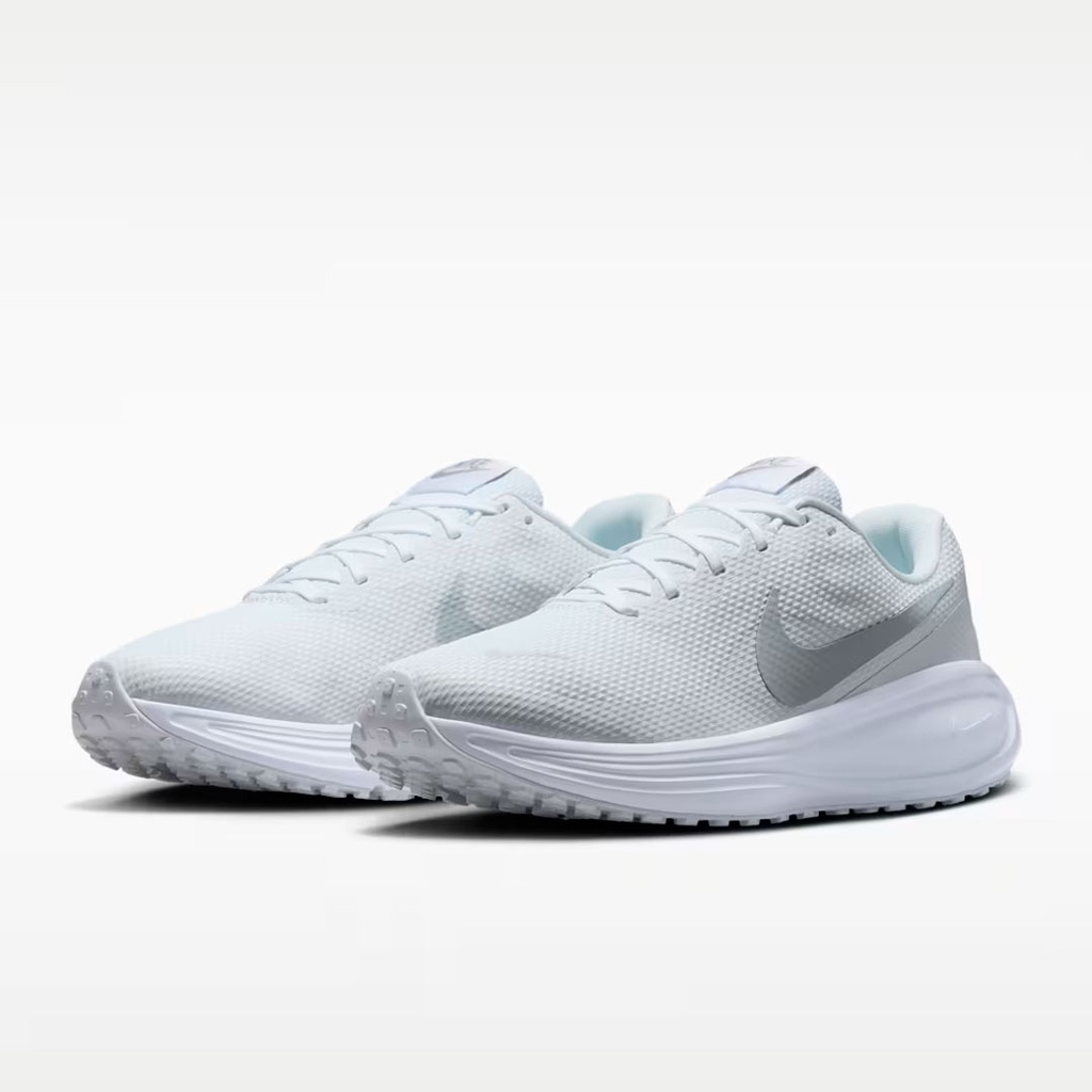 NIKE REVOLUTION 8