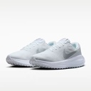 NIKE REVOLUTION 8