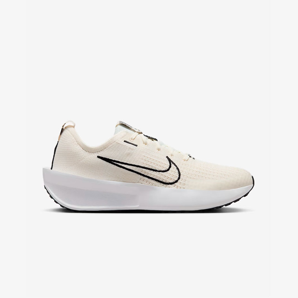 NIKE INTERACT RUN