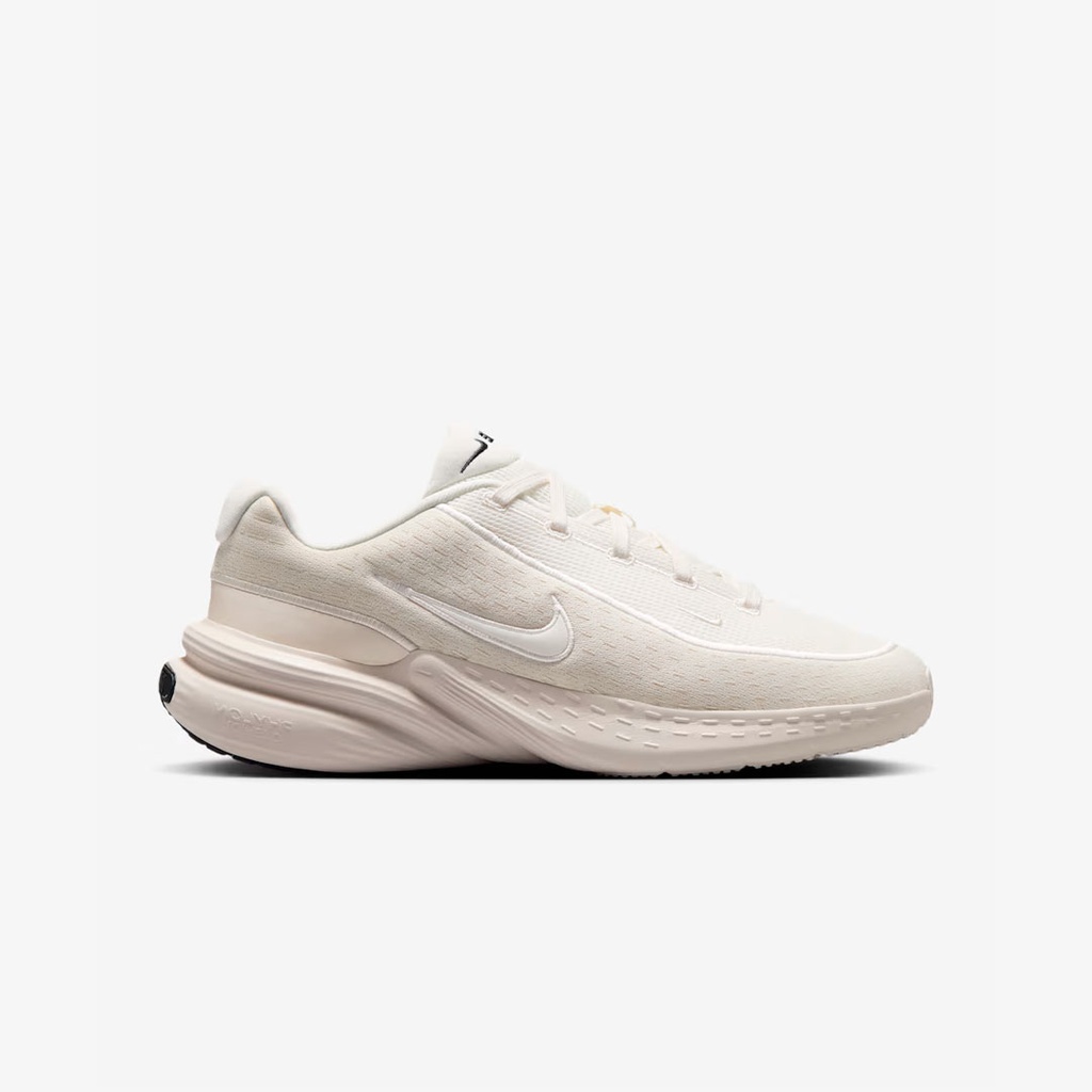 NIKE UPLIFT SC