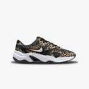 W NIKE AL8 SE
