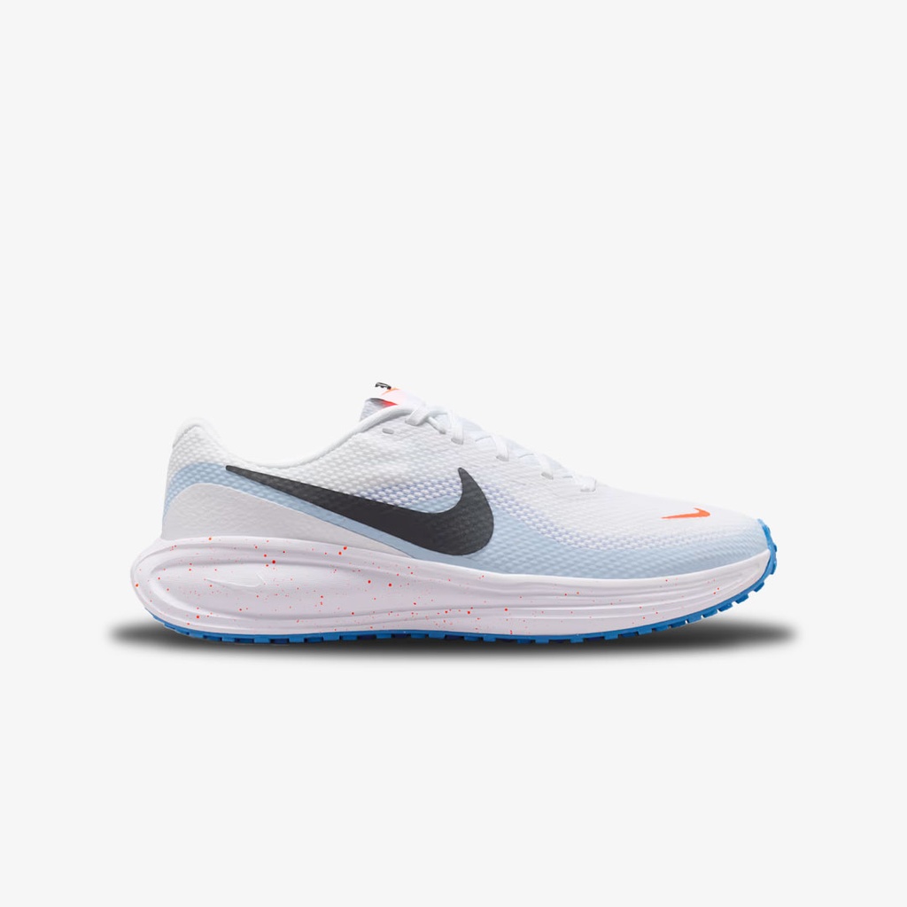 NIKE REVOLUTION 8